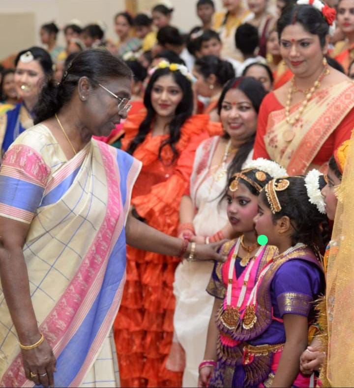 Stage performance highlight